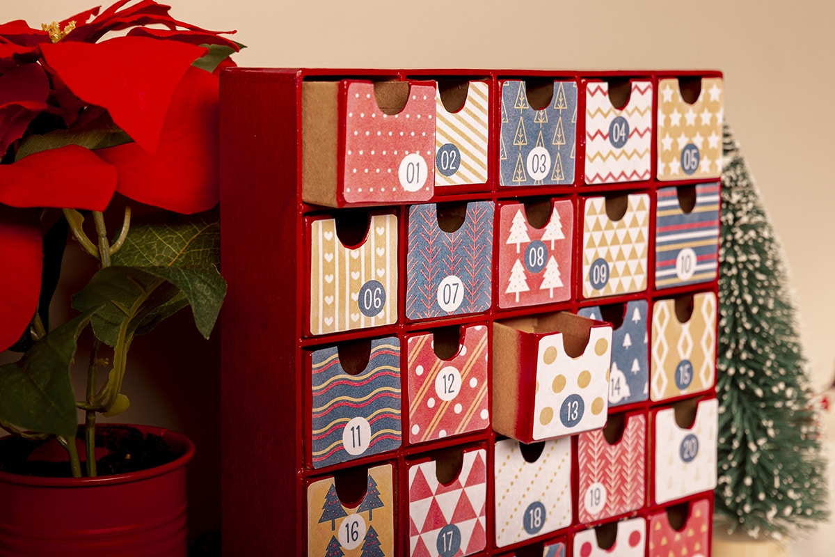 Offrez-vous un calendrier de l’avent en bijoux pour Noël !